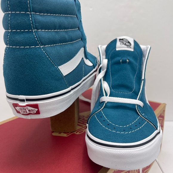 Vans Men’s Sk8-Hi
Blue Coral/True White Sneakers
VN0A32QG9EM High-Top - Picture 8 of 16